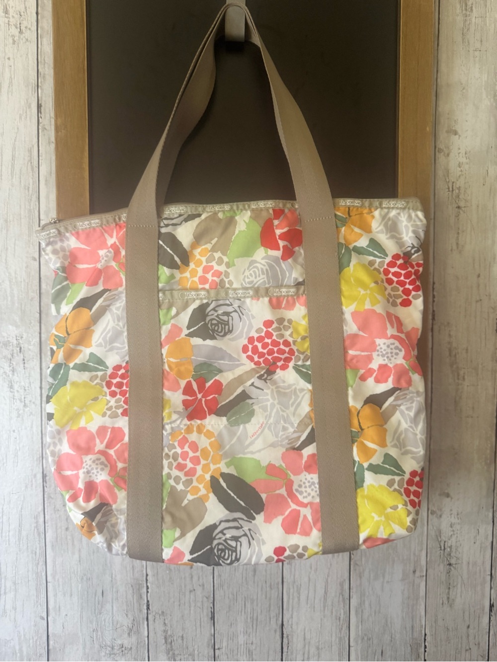 Lesportsac Floral Weekender Jive Carry On Tote Travel Bag